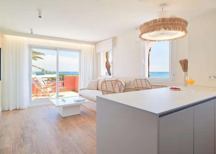 Sea Beachfront דירה מארבלה