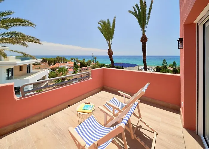 Sea Beachfront דירה מארבלה