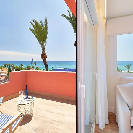 Апартаменти Sea Beachfront *